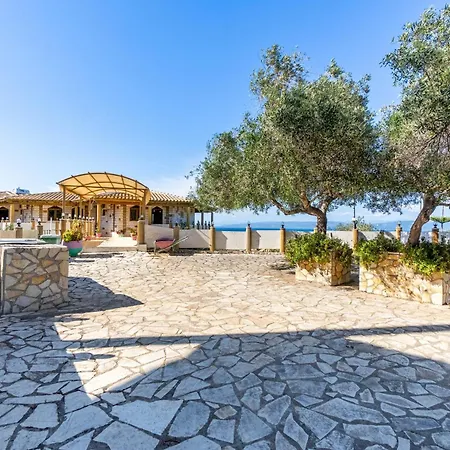 Paco's Standard 3 Oziás